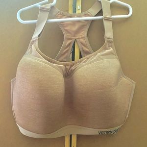 Victoria’s Secret Sports Bra!